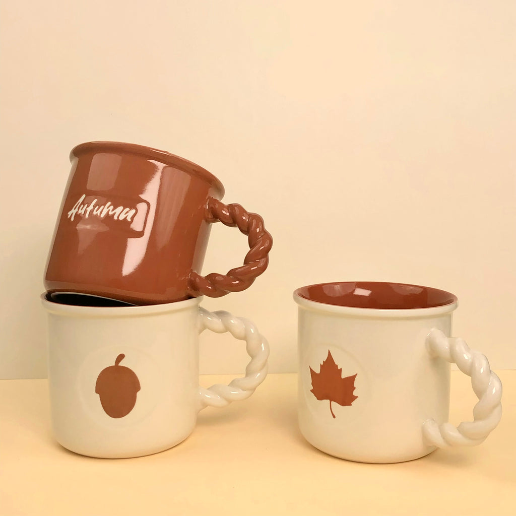 FALLING FOR FALL
